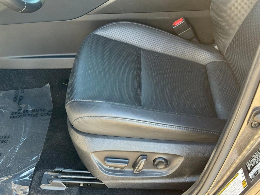 Used 2023 Toyota Crown Platinum image 18