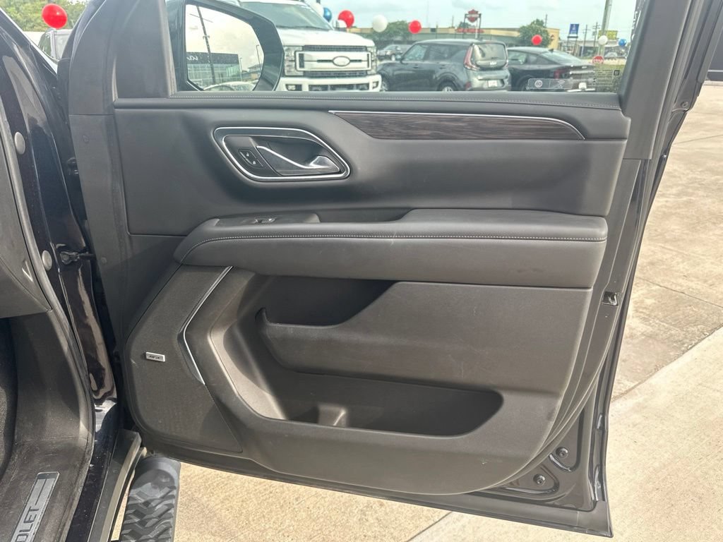 Used 2021 Chevrolet Tahoe Z71 AWD/4WD image 45