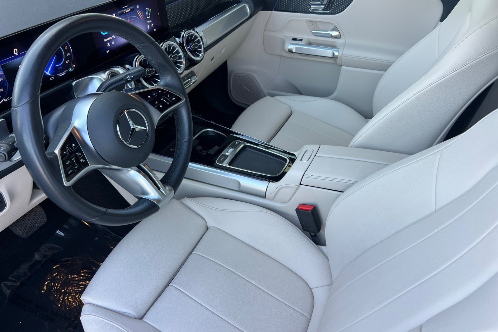 Used 2024 Mercedes-Benz EQB 250+ image 4