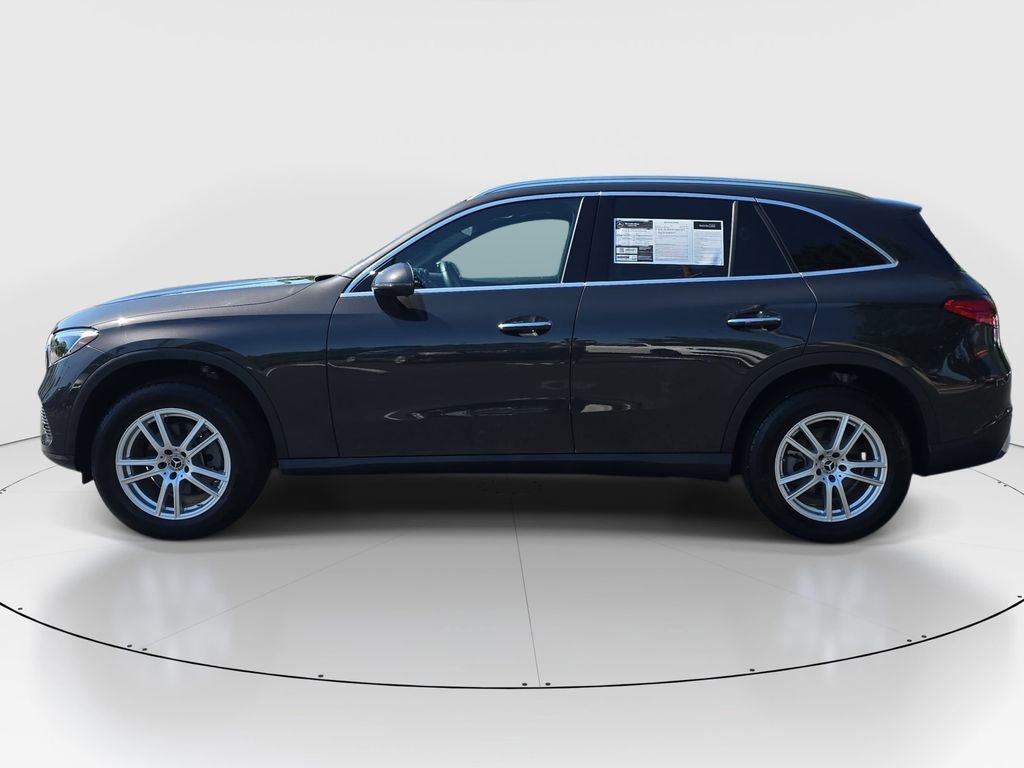 Used 2023 Mercedes-Benz GLC 300 4MATIC image 9