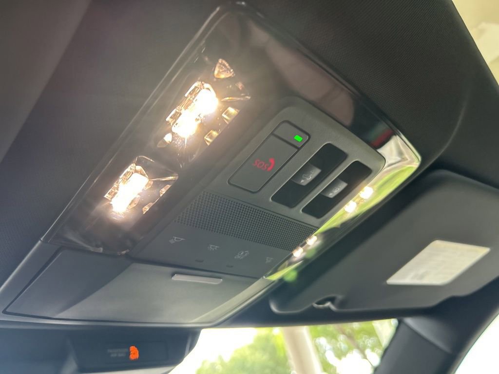 New 2025 Mitsubishi Outlander SEL image 49
