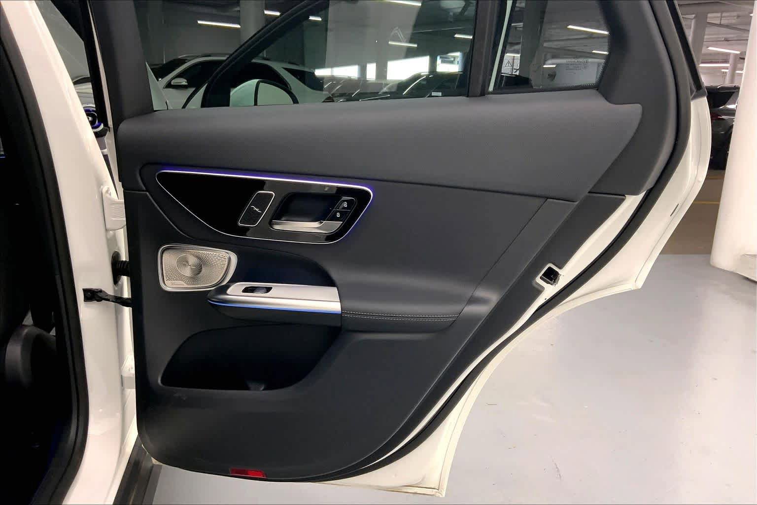 Used 2026 Mercedes-Benz GLC 300 image 12