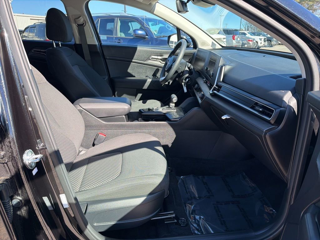 Certified 2024 Kia Sportage LX image 32