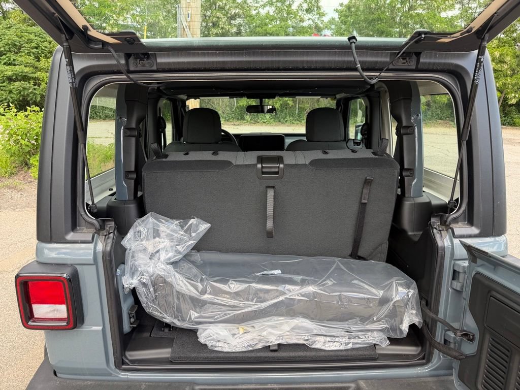 New 2026 Jeep Wrangler Sport AWD/4WD image 21