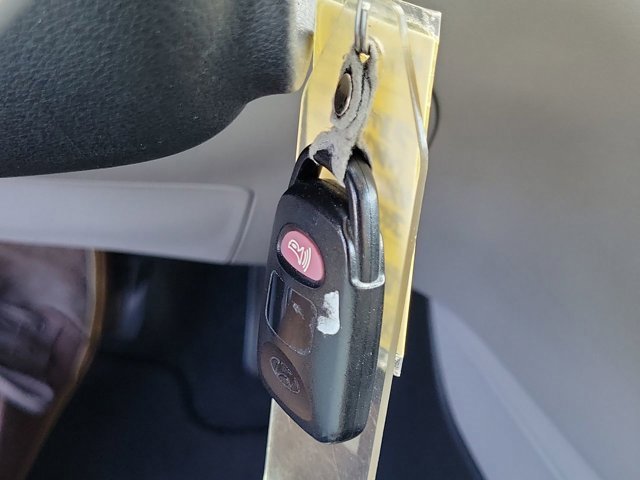 Used 2019 Hyundai Elantra SE image 34