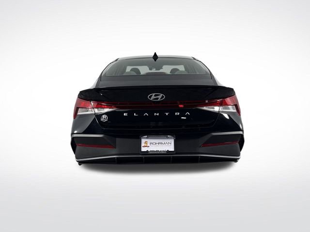 New 2026 Hyundai Elantra Sport image 9