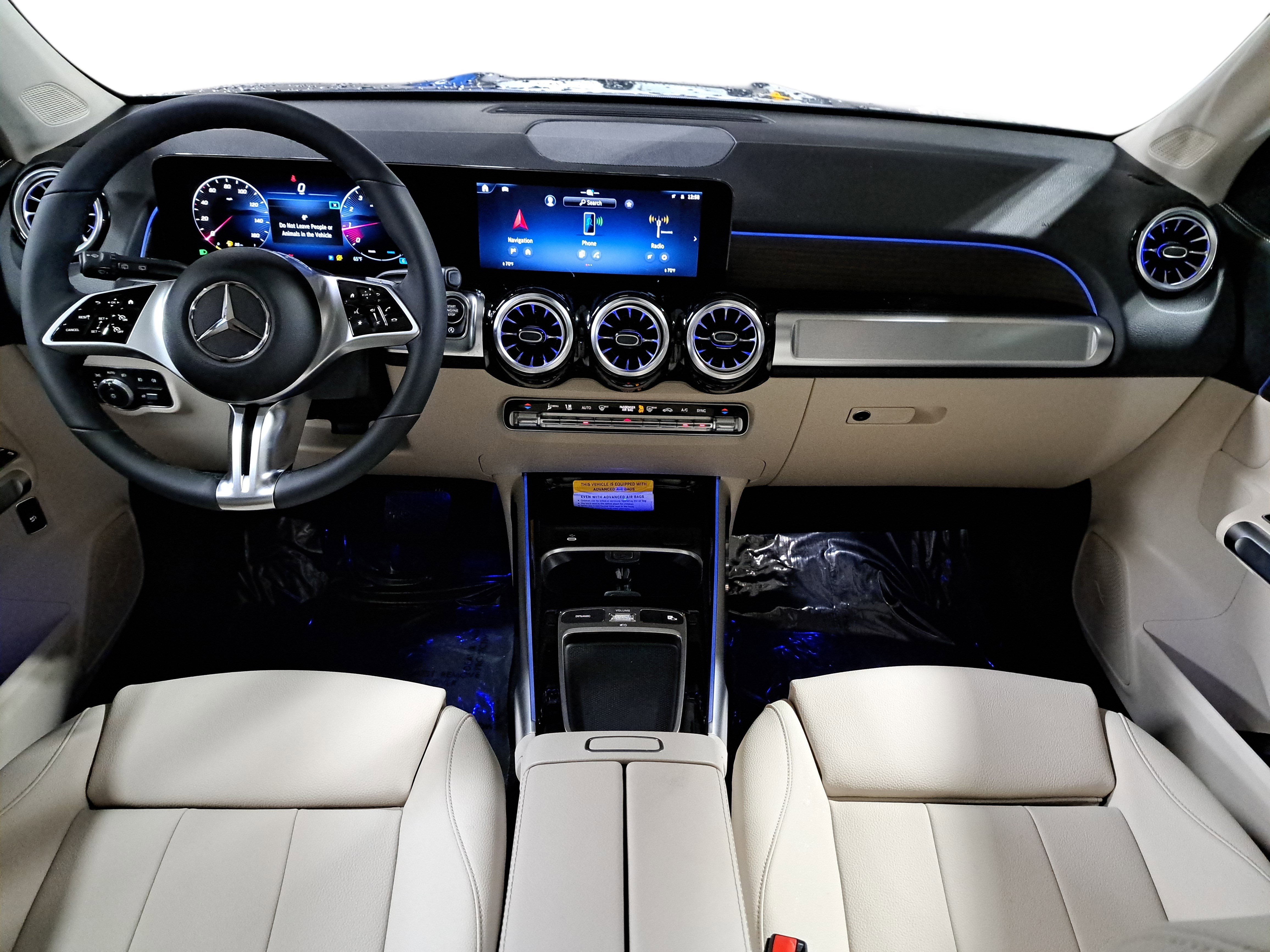 New 2026 Mercedes-Benz GLB 250 image 9