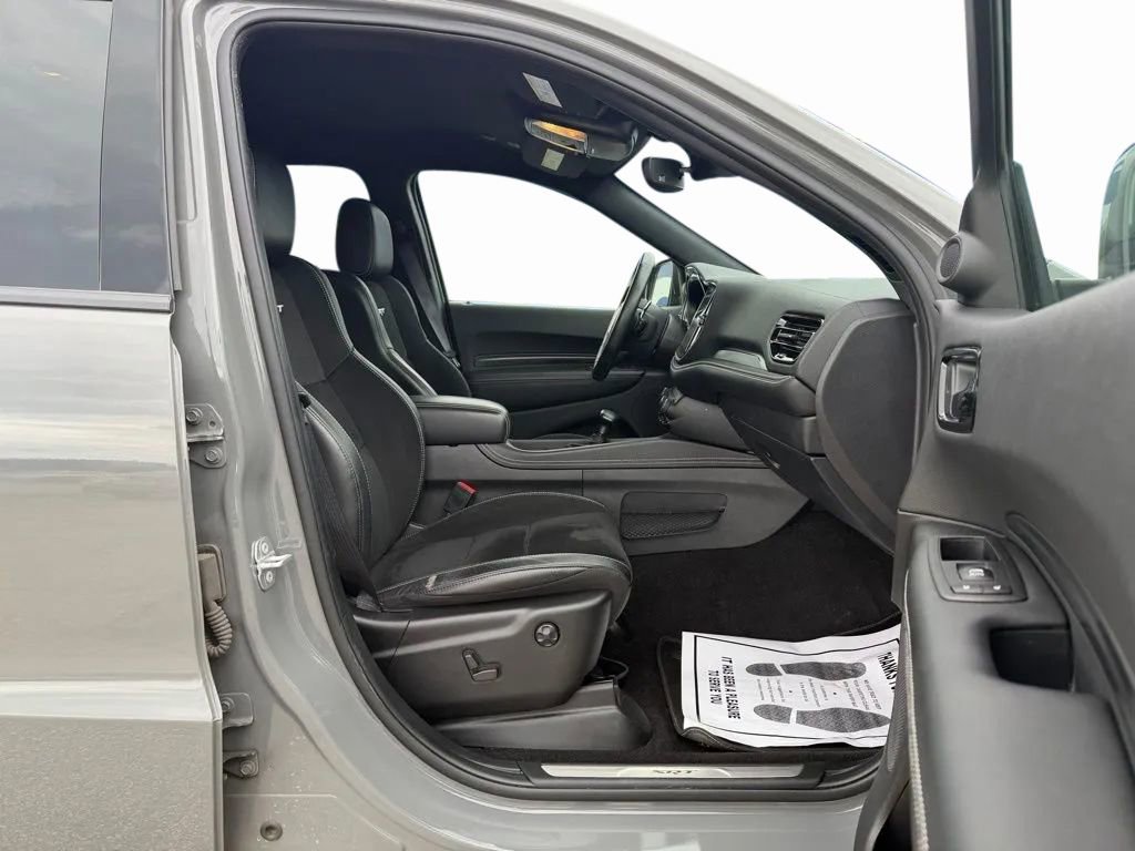 Used 2022 Dodge Durango SRT w/ Technology Group AWD/4WD image 26