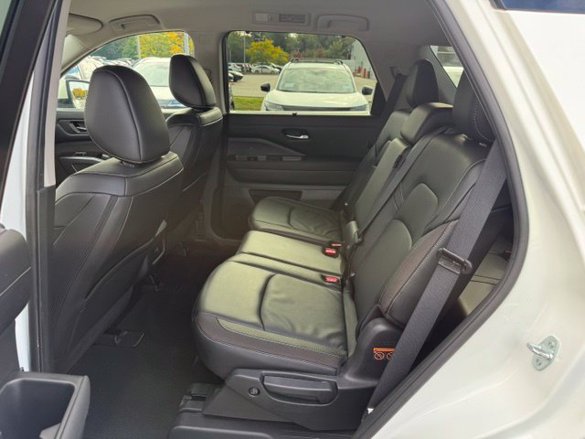 Certified 2024 Nissan Pathfinder SL AWD/4WD image 26