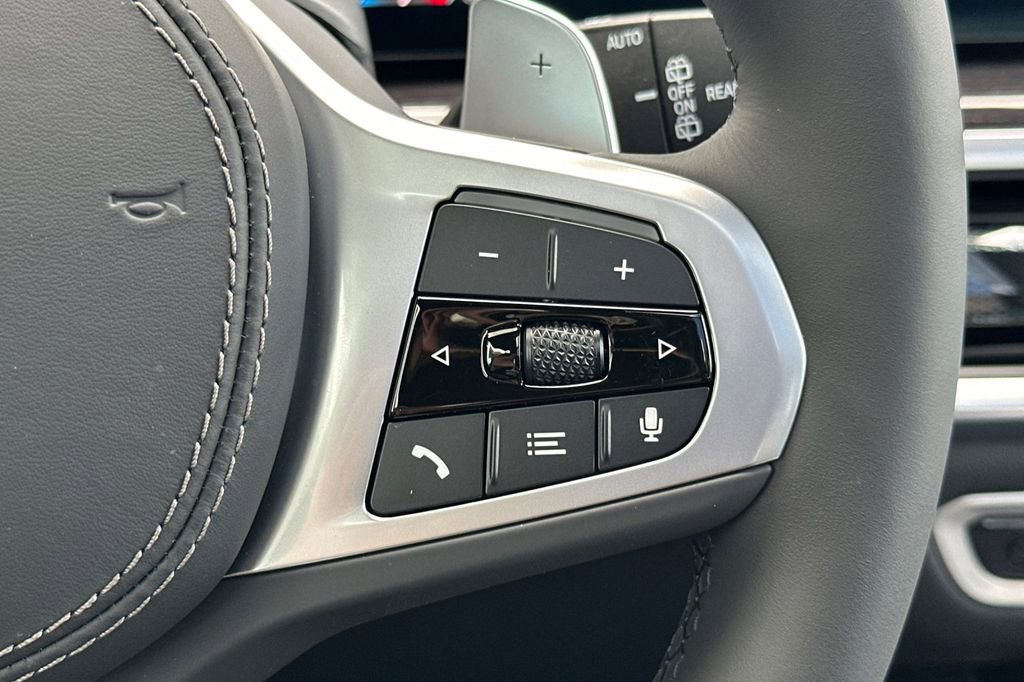 New 2026 BMW X5 xDrive40i w/ M Sport Package image 29