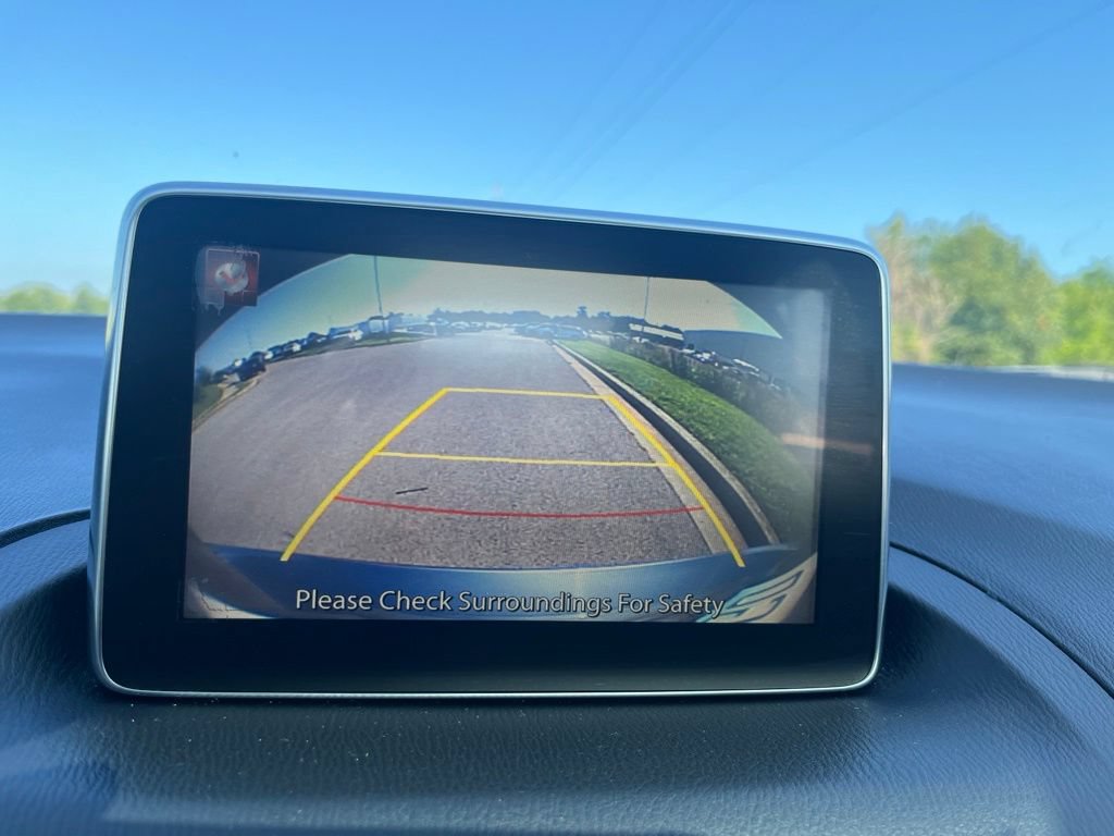 Used 2016 MAZDA MAZDA3 i Touring FWD image 9