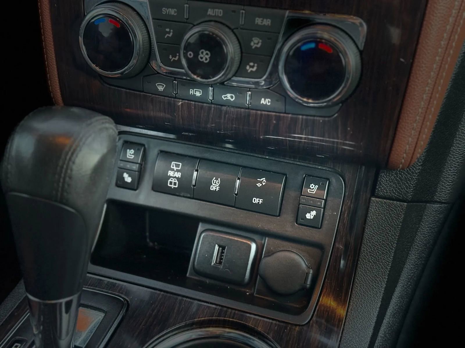 Used 2016 Chevrolet Traverse LTZ image 30