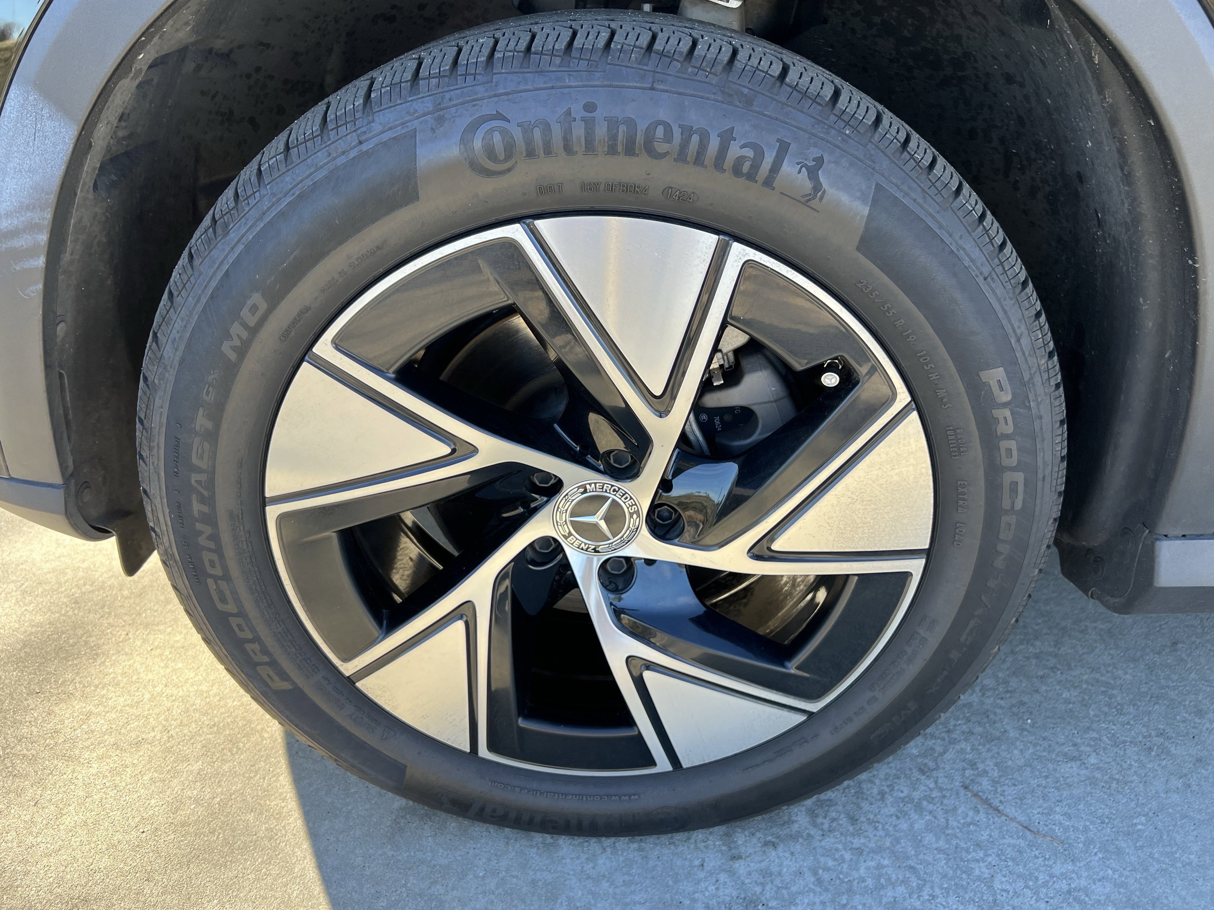 Used 2024 Mercedes-Benz GLC 300 4MATIC image 13