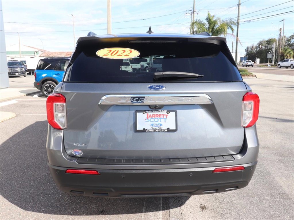Certified 2022 Ford Explorer XLT image 9