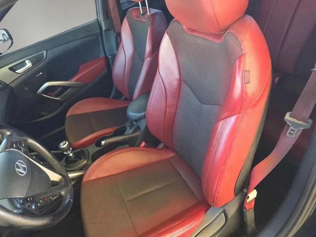 Used 2017 Hyundai Veloster Turbo R-Spec FWD image 24