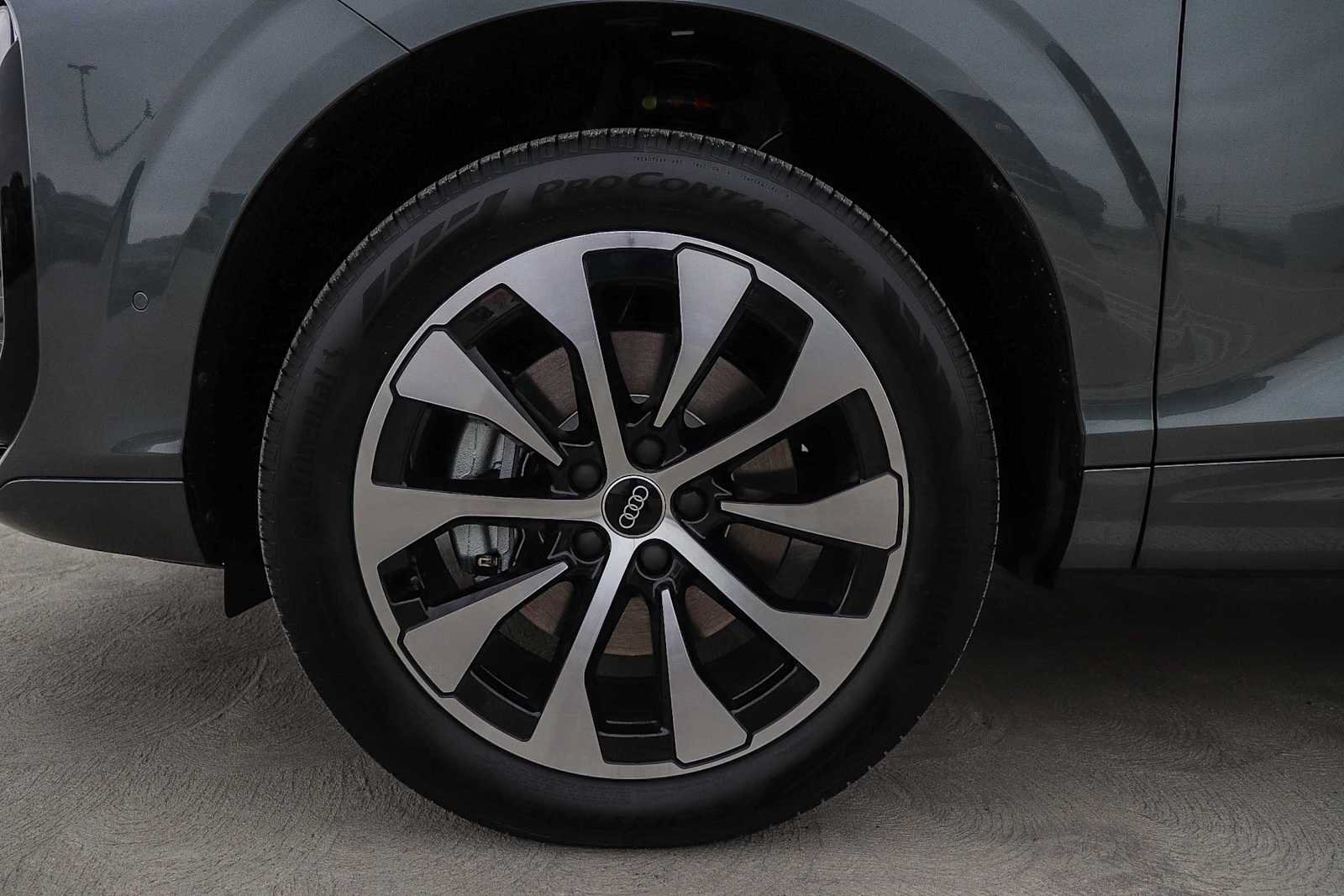 New 2026 Audi Q3 quattro 2.0T AWD/4WD image 14