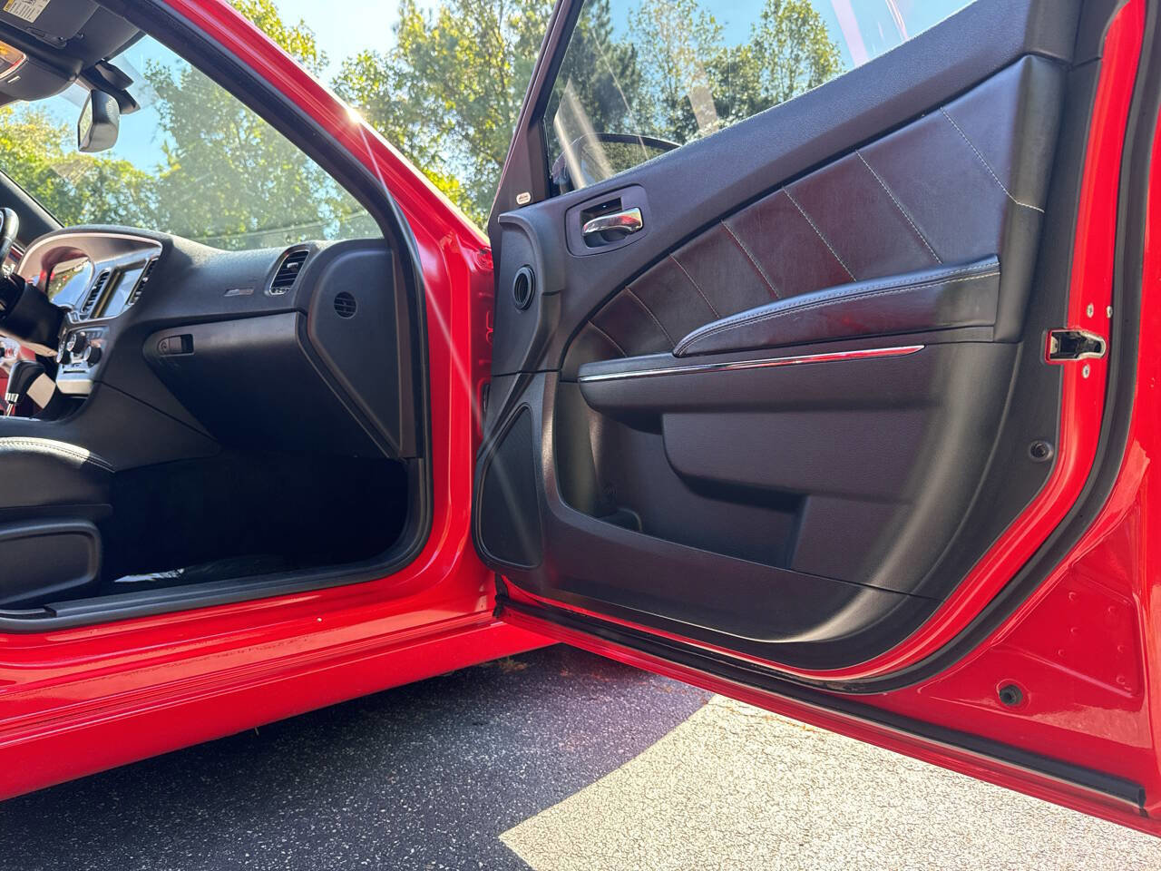 Used 2014 Dodge Charger R/T image 19