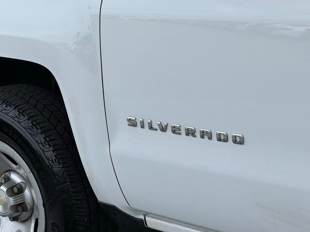 Used 2016 Chevrolet Silverado 1500 W/T RWD image 5