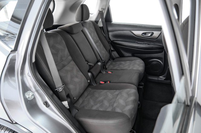 Used 2016 Nissan Rogue S AWD/4WD image 31