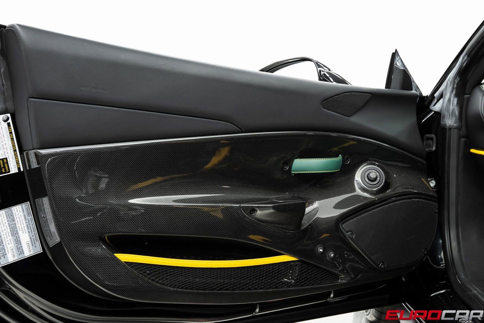 Used 2020 Ferrari 488 Pista Coupe image 30