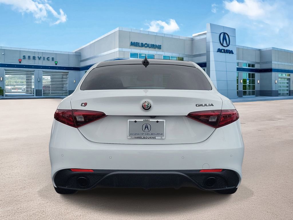 Used 2021 Alfa Romeo Giulia Ti Sport RWD image 5