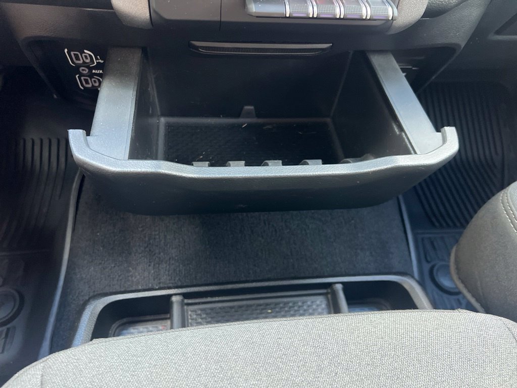 Certified 2025 RAM 1500 Warlock AWD/4WD image 30