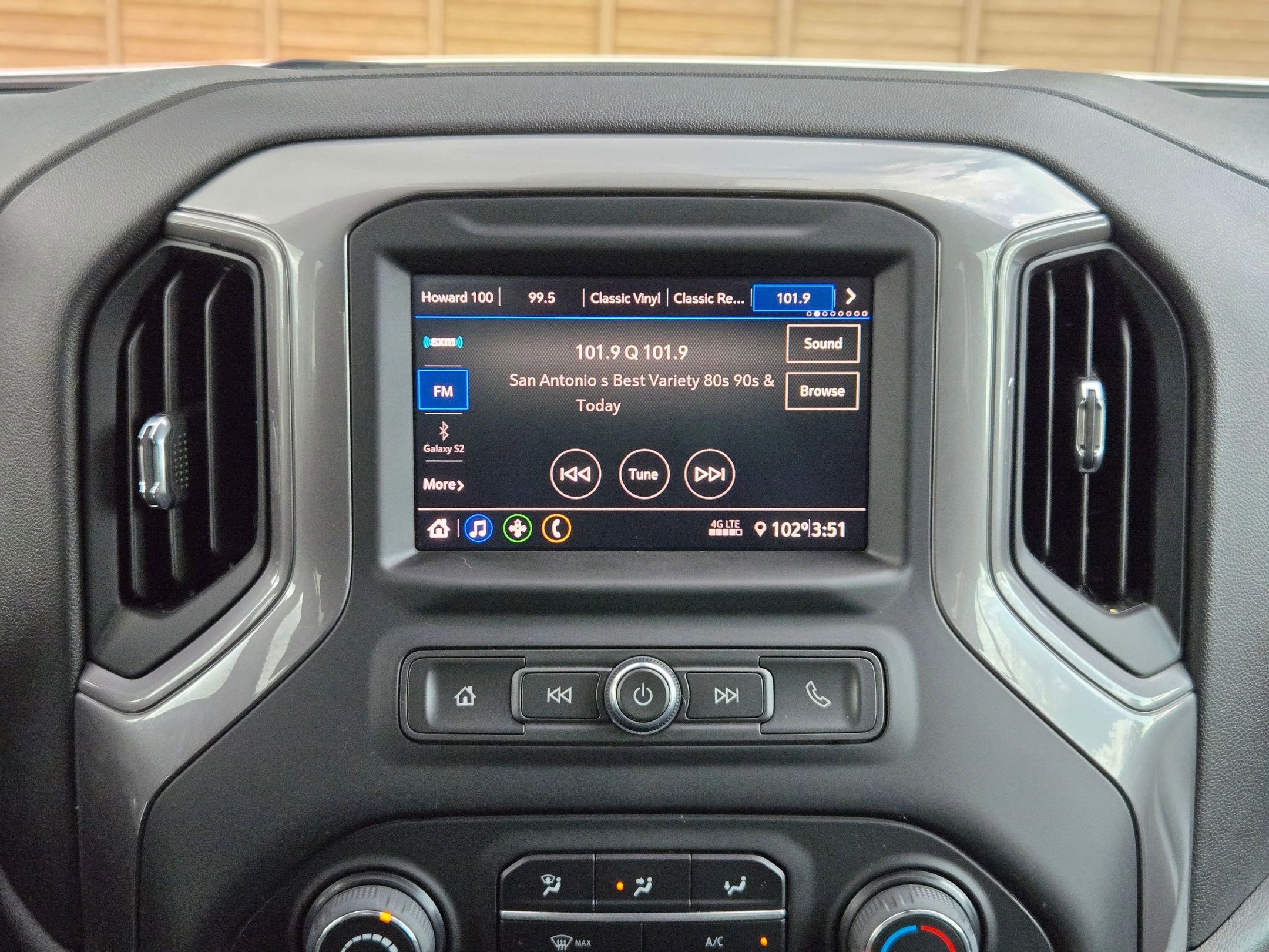 Used 2022 Chevrolet Silverado 1500 Custom w/ Rally Edition RWD image 18