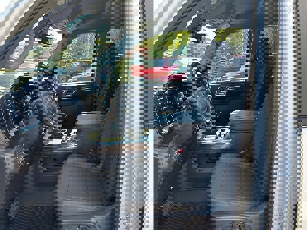 New 2026 Chevrolet Silverado 3500 LT w/ Convenience Package image 7