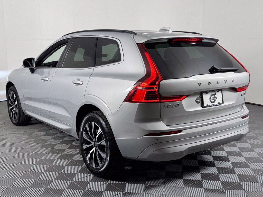 Certified 2023 Volvo XC60 B5 Core w/ Climate Package AWD/4WD image 11