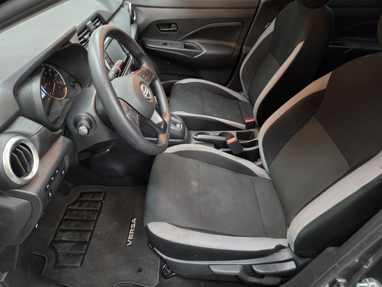 Used 2025 Nissan Versa S w/ Trunk Package FWD image 6