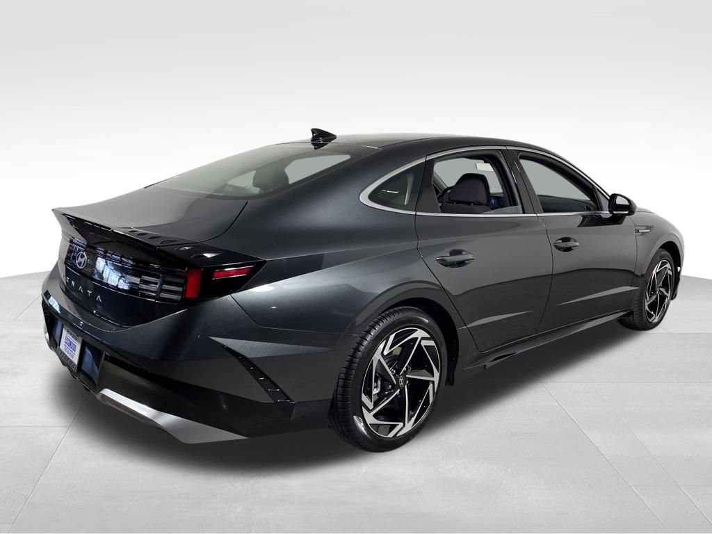 New 2026 Hyundai Sonata SEL FWD image 5