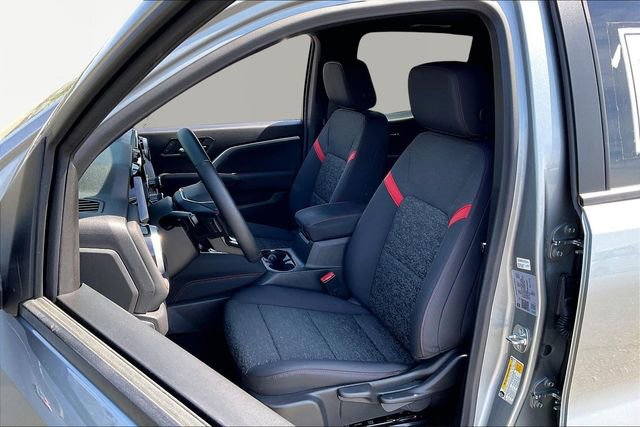 Used 2024 Chevrolet Colorado Z71 w/ Advanced Trailering Package image 15