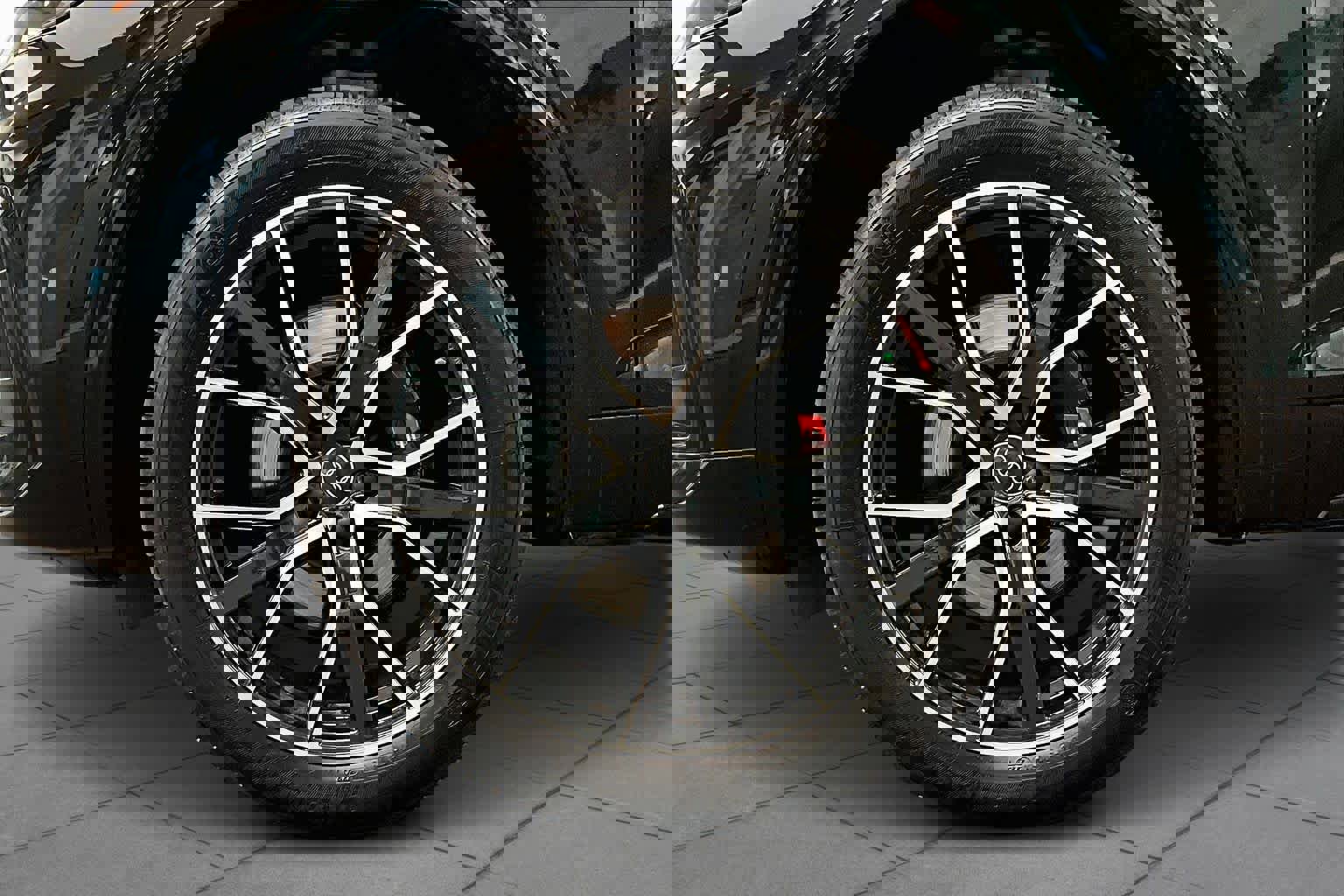 Used 2023 Audi SQ5 Premium Plus w/ Premium Plus Package image 10