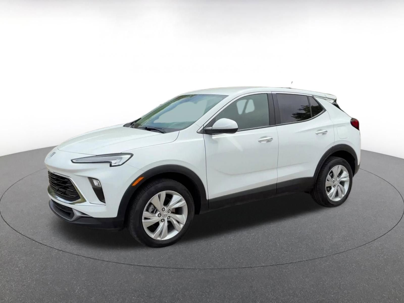 Used 2025 Buick Encore GX Preferred AWD/4WD image 8