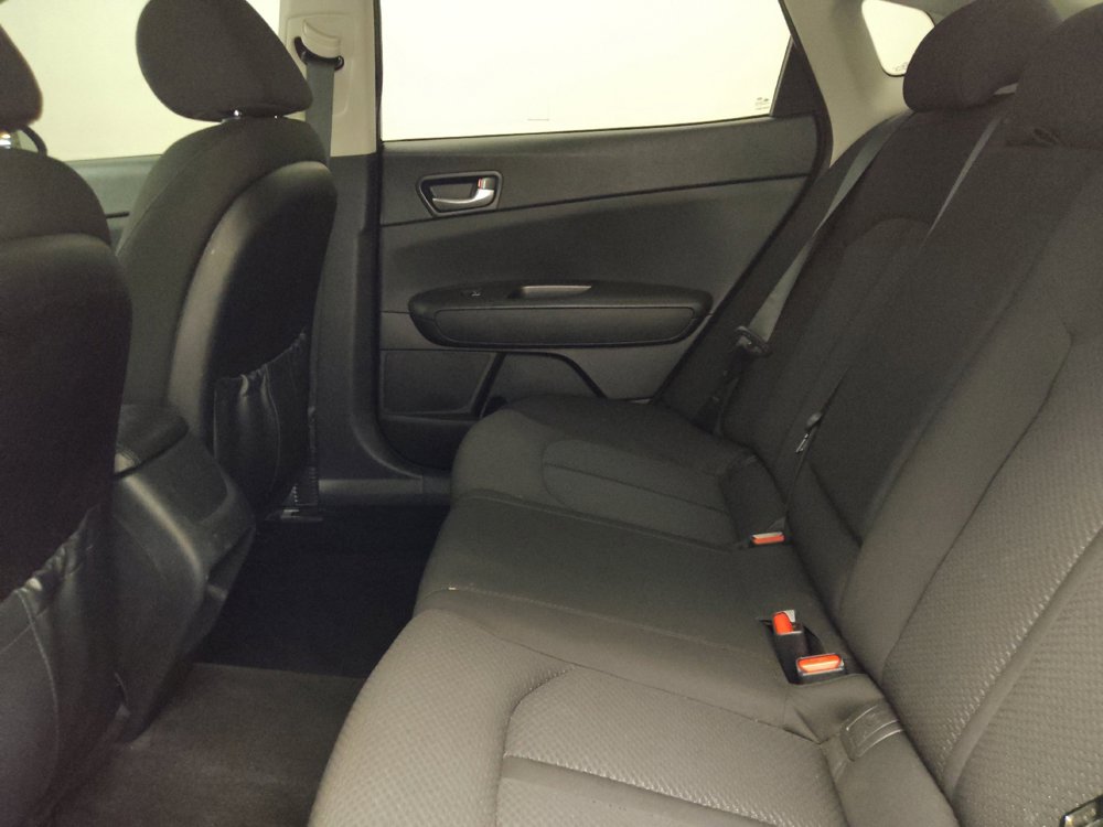 Used 2018 Kia Optima LX FWD image 18