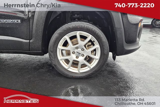 Used 2023 Jeep Renegade Latitude image 27