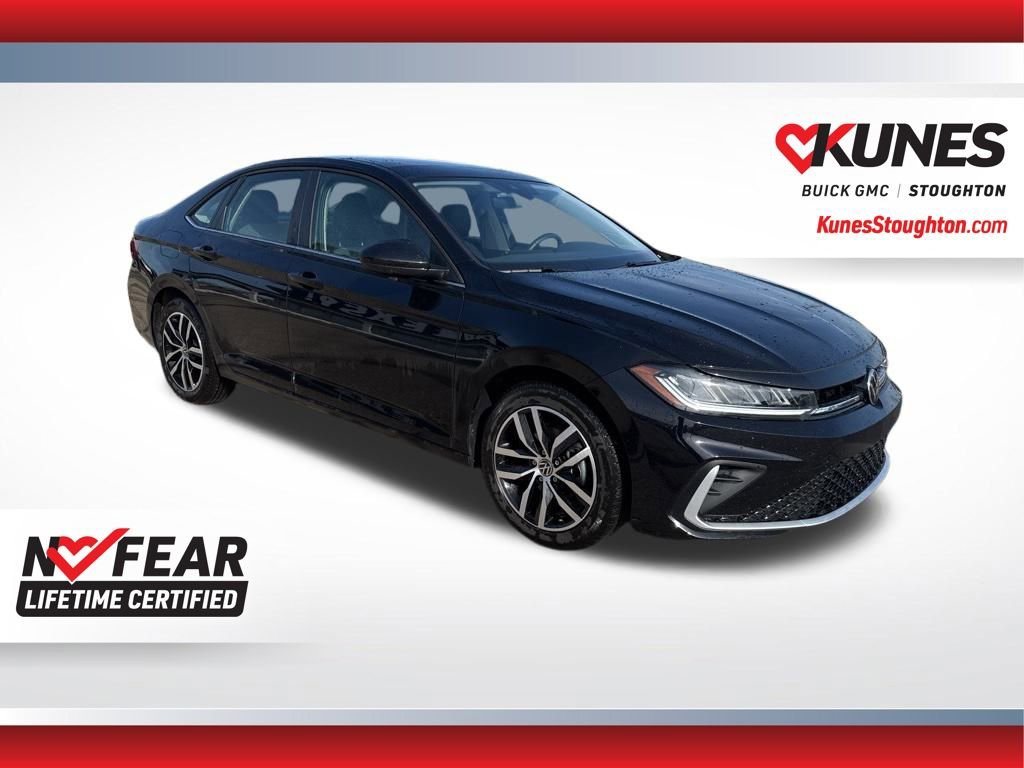 Used 2025 Volkswagen Jetta SE image 4