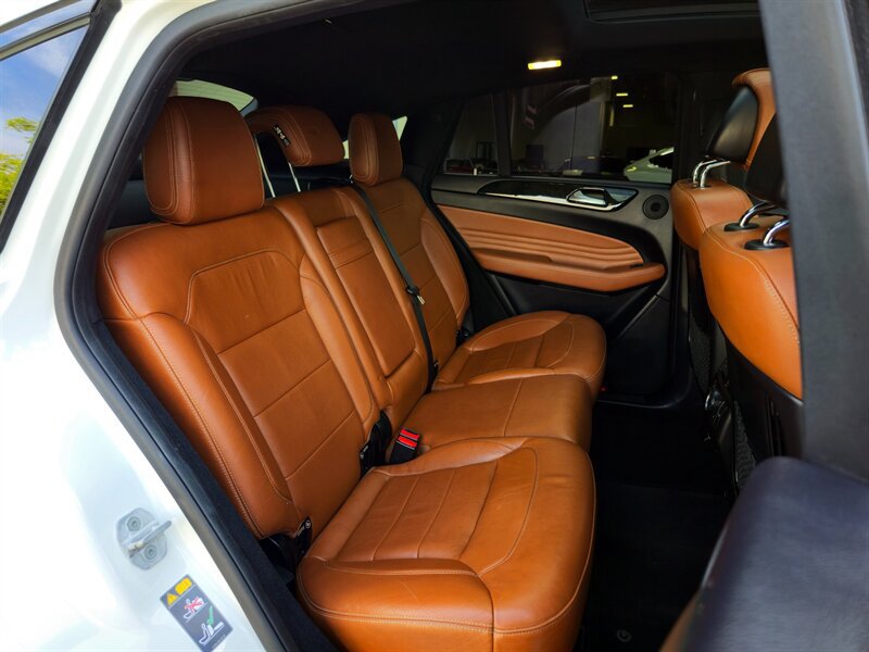 Used 2016 Mercedes-Benz GLE 450 4MATIC Coupe image 33