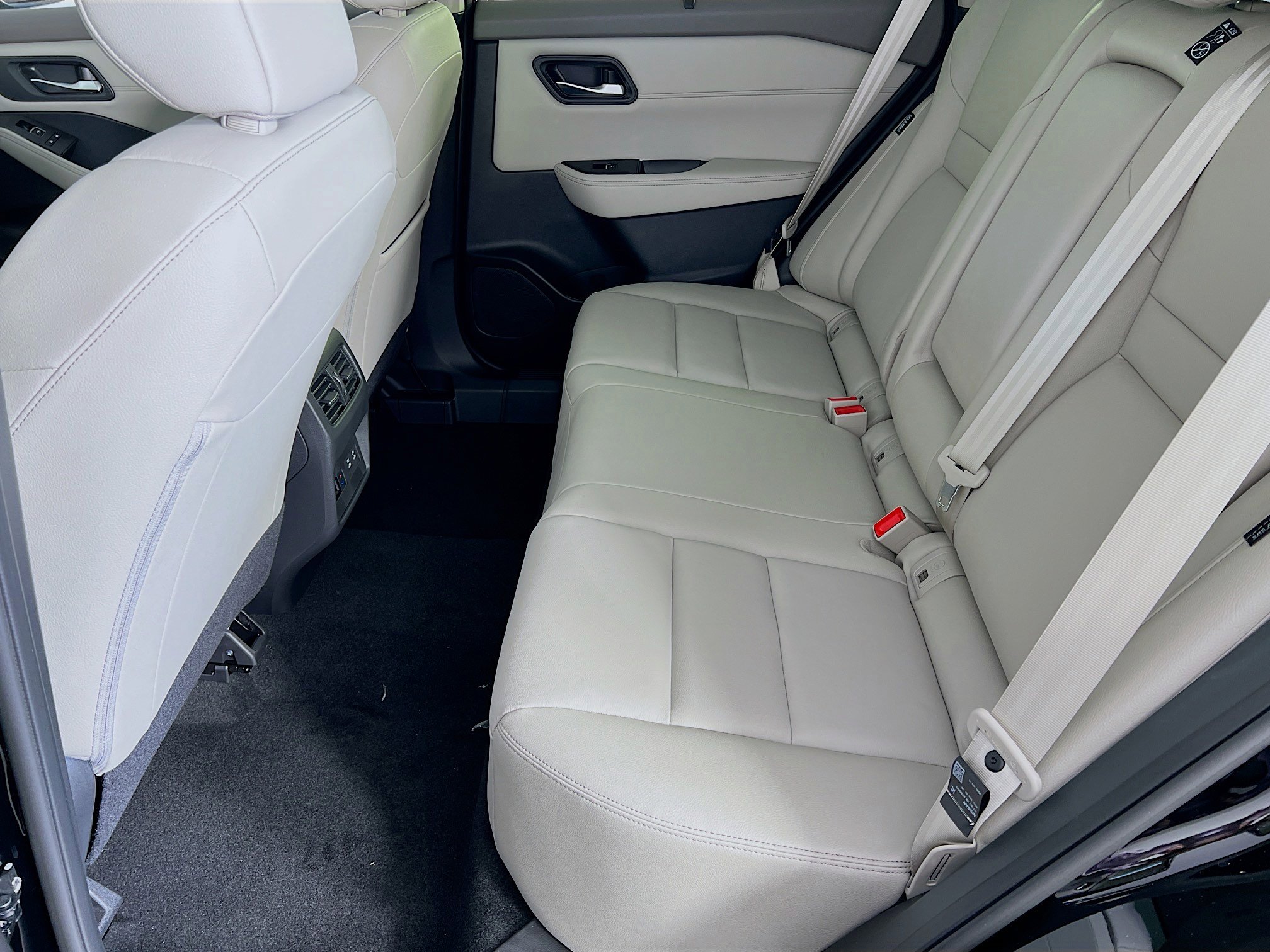 New 2025 Nissan Rogue SL w/ SL Premium Package image 5