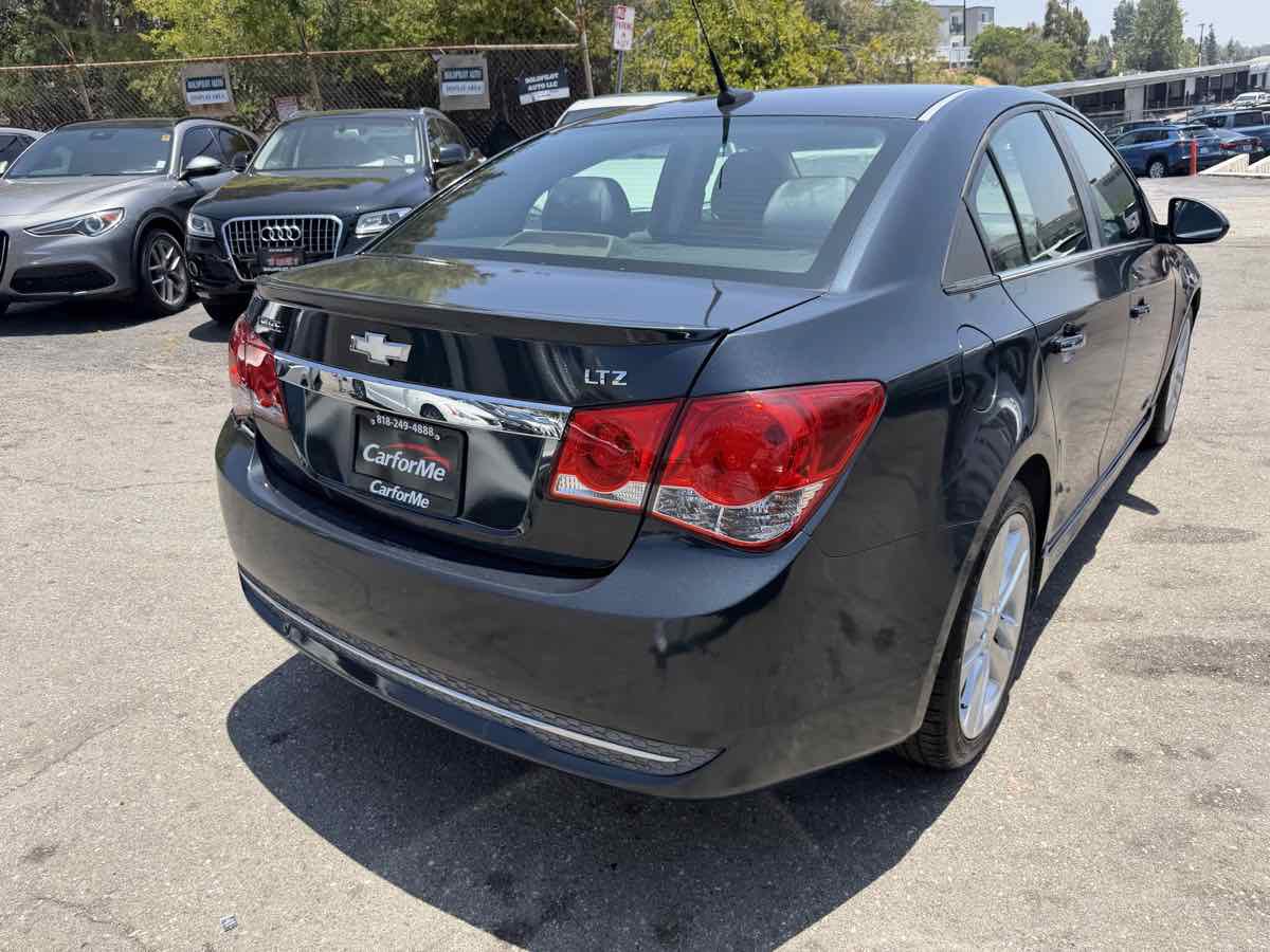 Used 2014 Chevrolet Cruze LTZ w/ RS Package FWD image 4