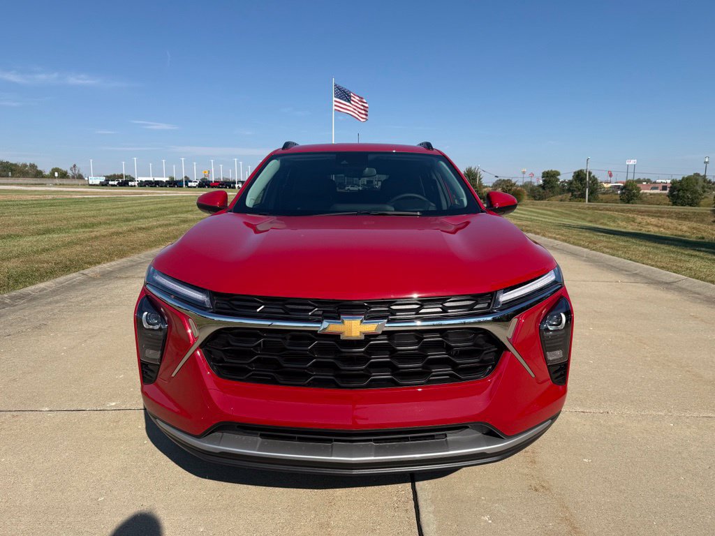 New 2026 Chevrolet Trax LT w/ Driver Confidence Package FWD image 12