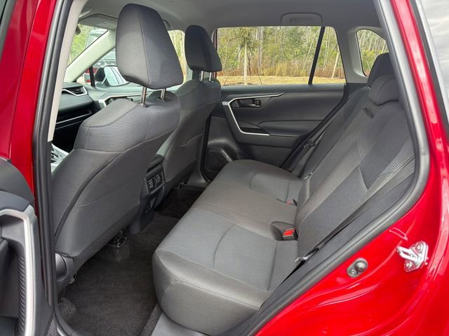 Used 2025 Toyota RAV4 LE image 7