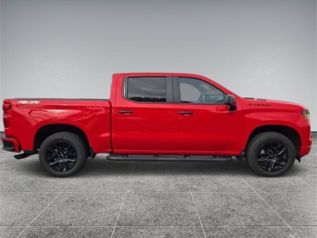 Certified 2025 Chevrolet Silverado 1500 Custom w/ Turbomax Blackout Package AWD/4WD image 4