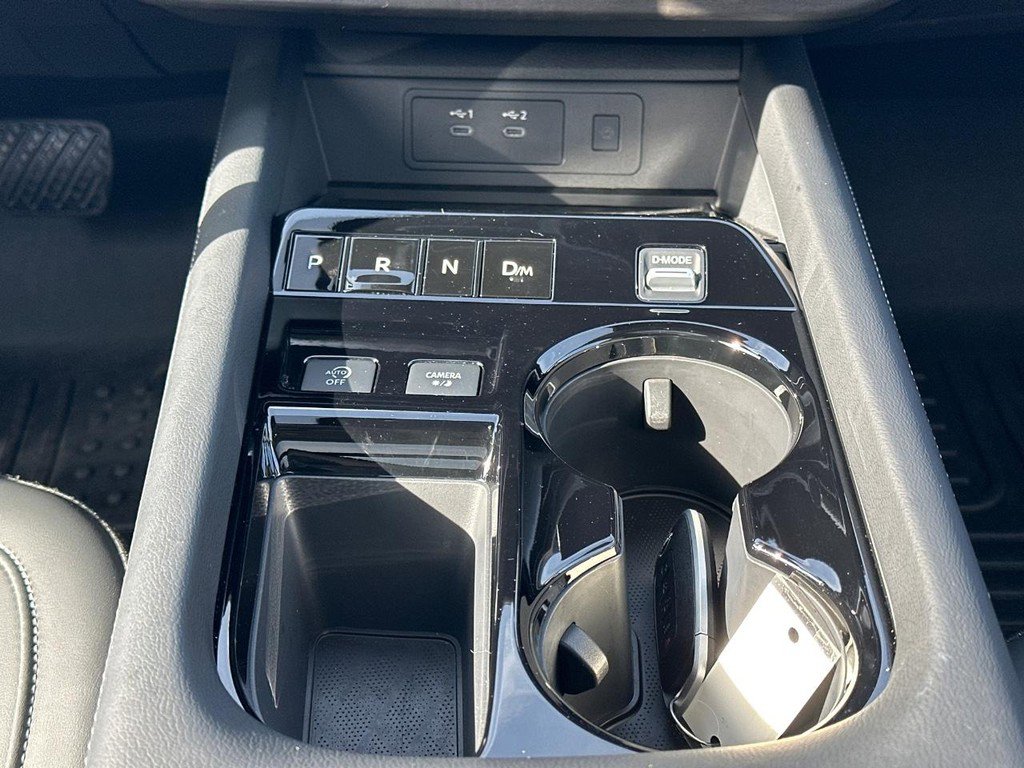 Used 2025 Nissan Murano Platinum image 16