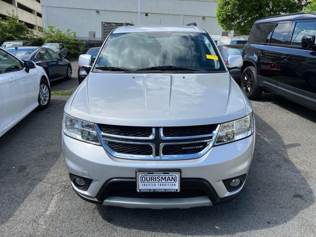 Used 2012 Dodge Journey SXT w/ Flexible Seating Group FWD image 2