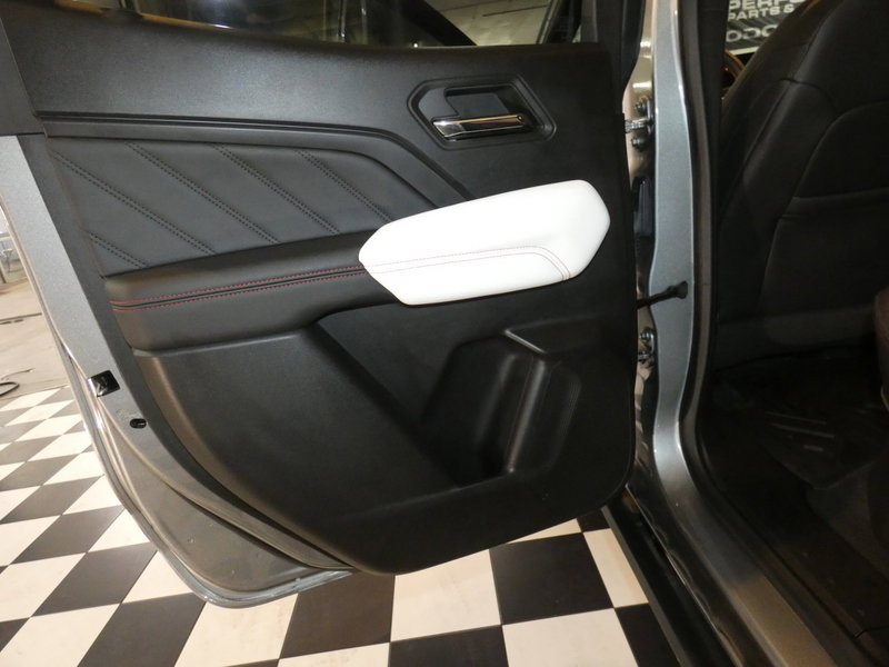 Used 2023 GMC Canyon AT4X image 28