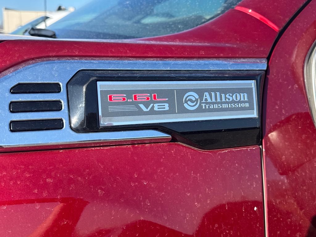 Used 2025 GMC Sierra 2500 SLT w/ SLT Premium Package image 3