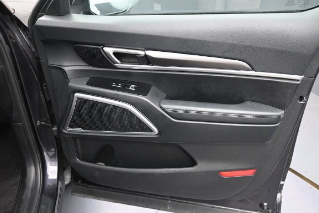 Used 2025 Kia Telluride S FWD image 35
