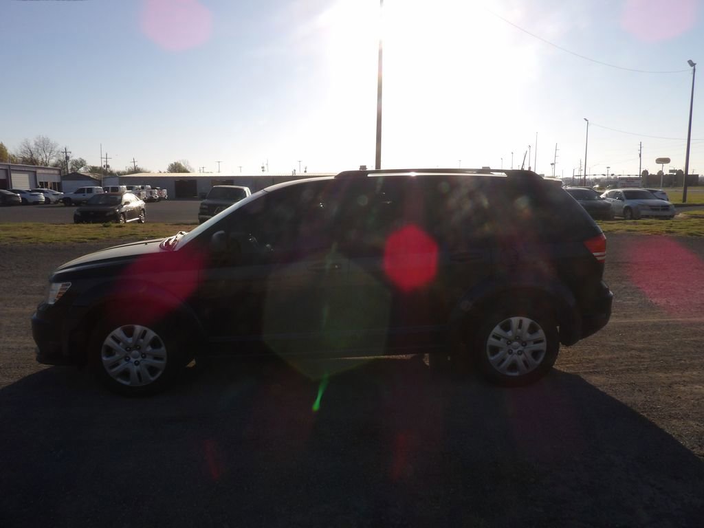 Used 2020 Dodge Journey SE w/ SE Popular Equipment Group image 1