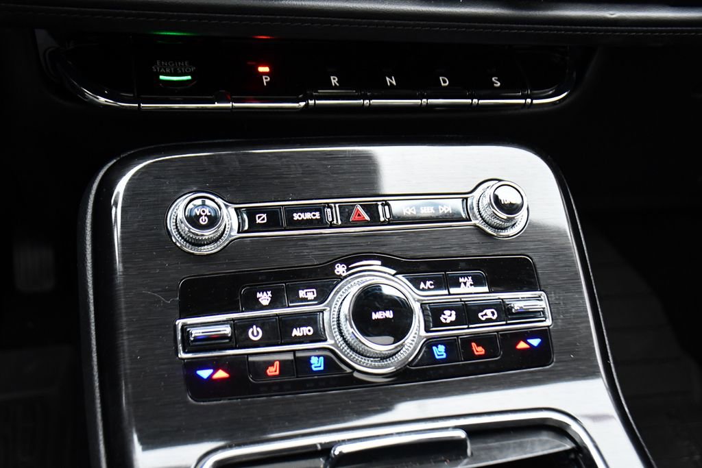 Used 2023 Lincoln Nautilus Reserve image 31